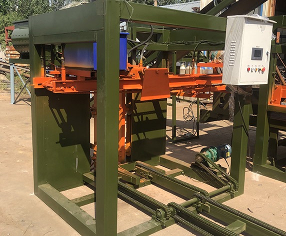Fully automatic intelligent one-meter curbstone block machine QT5-15
