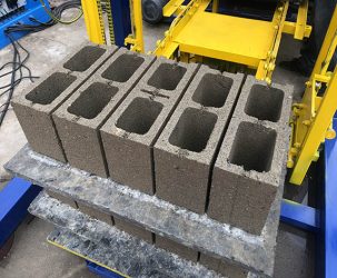 Full automatcic PLC control concrete block machine QT4-18