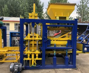 Automtaic concrete block machine production line with mixer and conveyor QT4-18 for upgrading factory