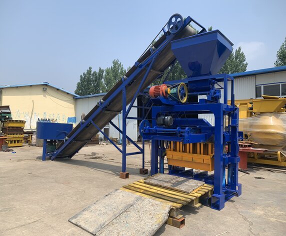 QT4-35 brick making machine made in china for small block making factory